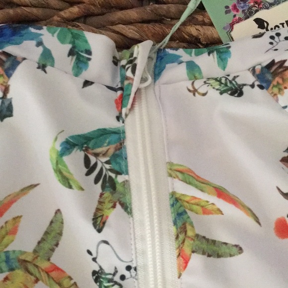 Funny Girl swimsuit/rash guard. NWT. Bright color flowers. Long sleeved. Size S - Picture 6 of 8